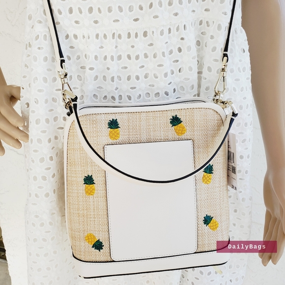 BEAUTIFUL KATE SPADE NWT PARCHMENT SMALL BUCKET EMBROIDERED STRAW CROSSBODY - Picture 9 of 9